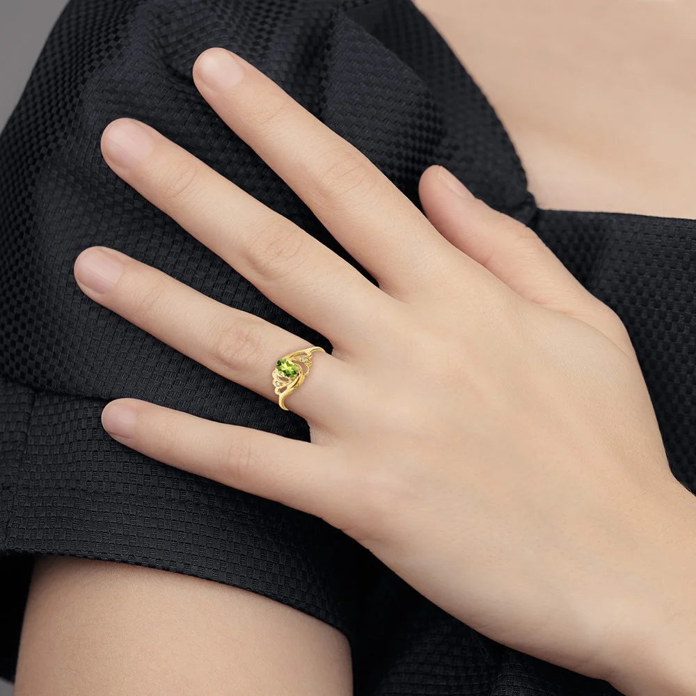 Oval Peridot Diamond Ring X937488