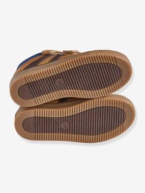 High Top Trainers with Touch Fasteners F754903