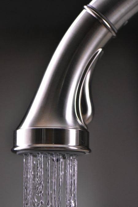 Steel Optik 2-Spray HighArc Pull-Down Kitchen Faucet W496