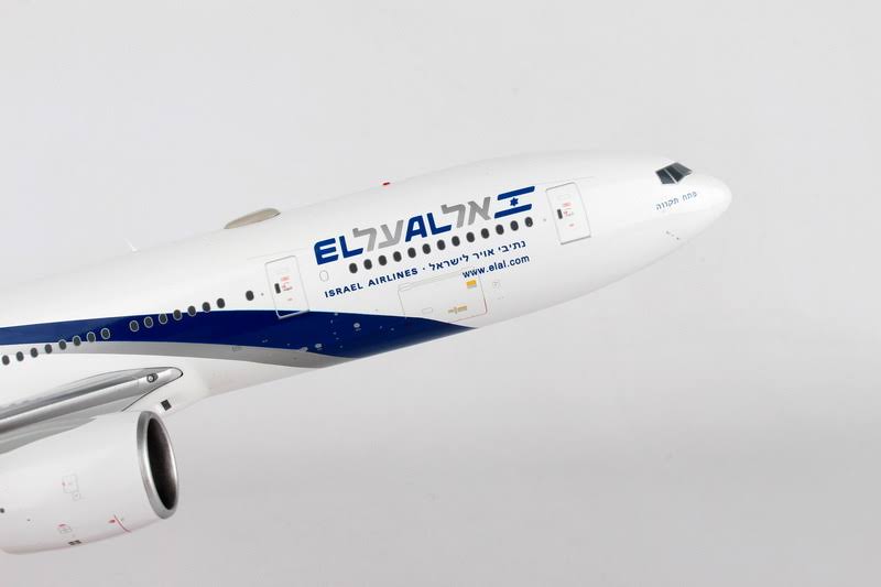 1/200 777-200ER V4395