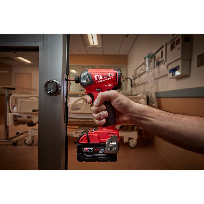 18V Lithium-Ion Brushless Cordless 1/4 in. Hex Impact Driver Kit Y8566