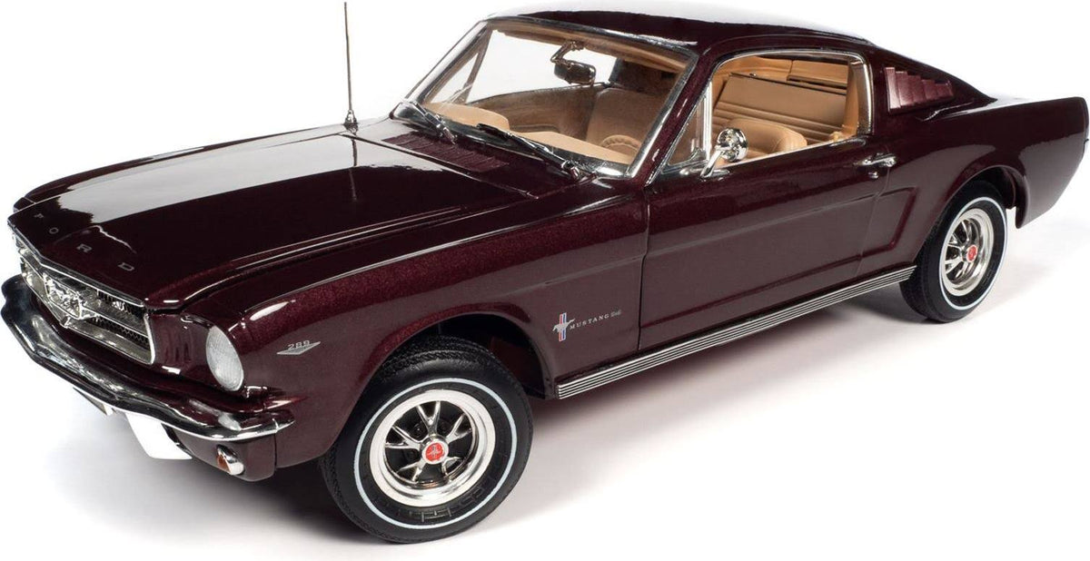 1:18 Scale 1965 Ford Mustang 2+2 Diecast Model D93078