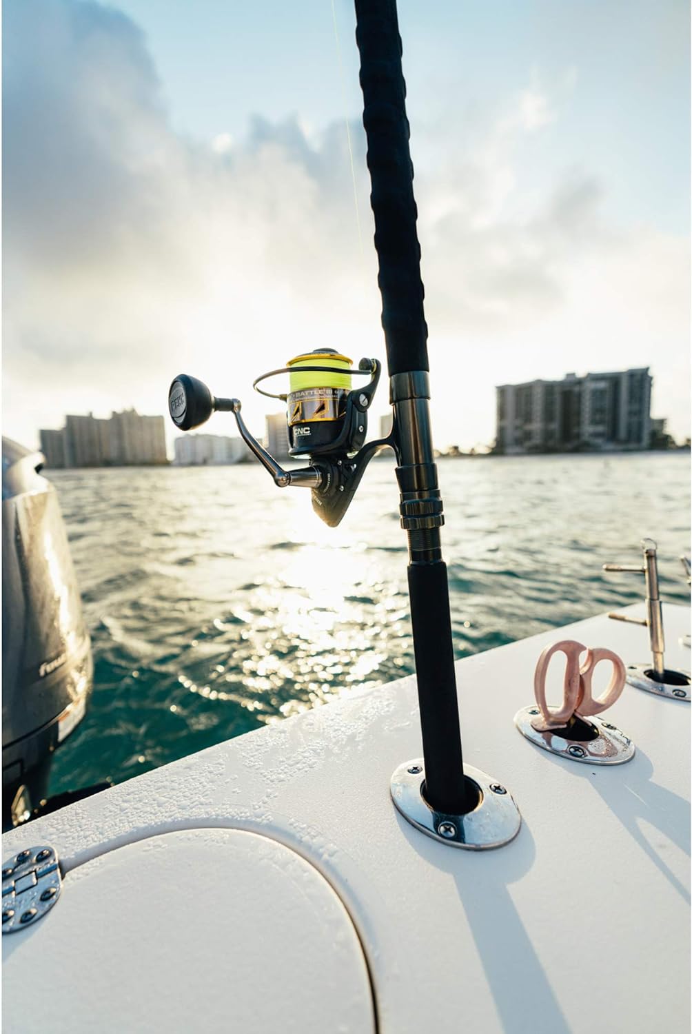 4000 Black and Red Spinning Inshore Fishing Reel B77075