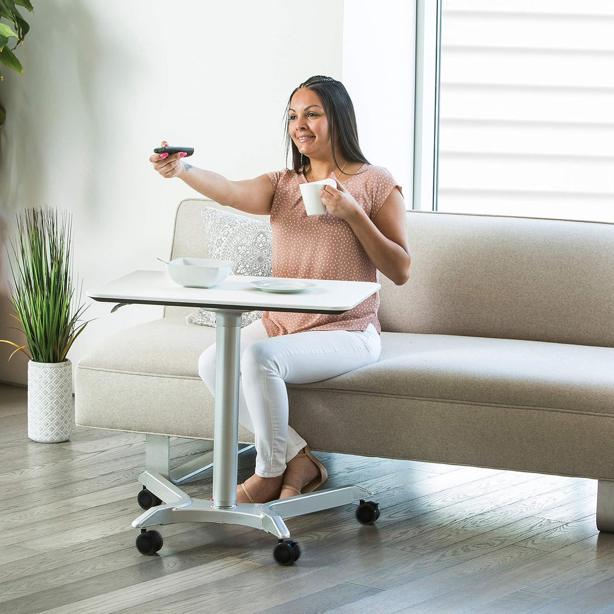 White Pneumatic Height Adjustable Mobile Laptop Desk Cart R554
