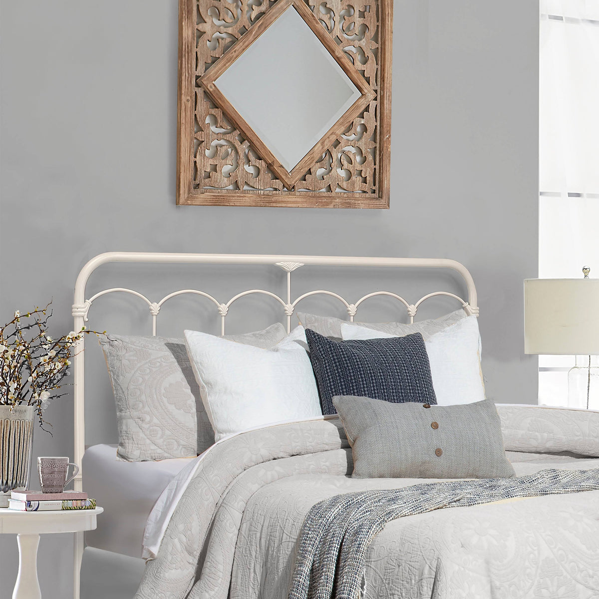 King Soft White Metal Headboard C178998