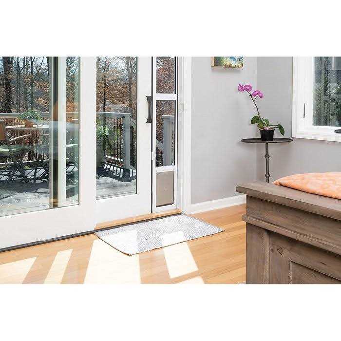 Sliding Glass Pet Door O206670