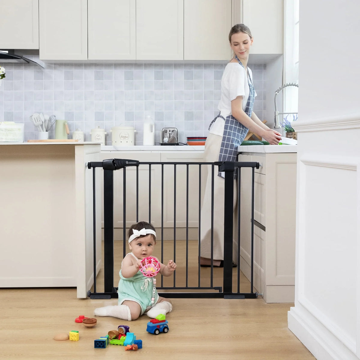 Baby Safety Gate, 29.5''- 40.5'' Wide Pressure Mount, Black M988738